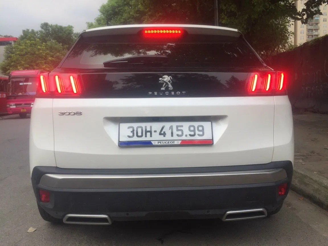 Biển số ép hoàn thiện