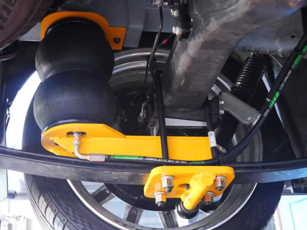 Độ bóng hơi chịu tải với hệ thống phức tạp