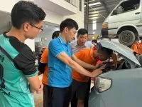 Khóa học sửa chữa ô tô điện, ô tô hybrid chuyên sâu cho KTV nâng cao tay nghề - Trường Trung Tâm Dạy Nghề Ô Tô - Xe Máy EAC