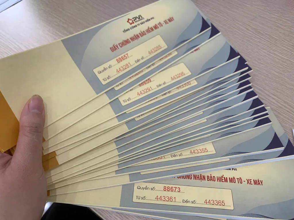 Giấy chứng nhận bảo hiểm trách nhiệm dân sự xe bán tải (BH TNDS BB) bản giấy và bản điện tử.