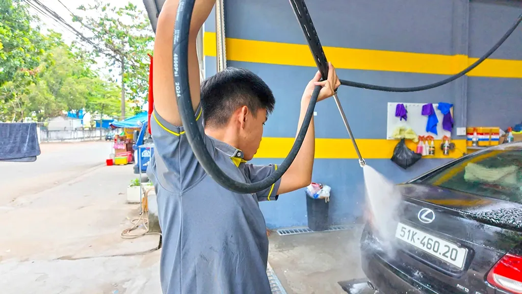 Thi công cách âm chống ồn cửa xe hơi