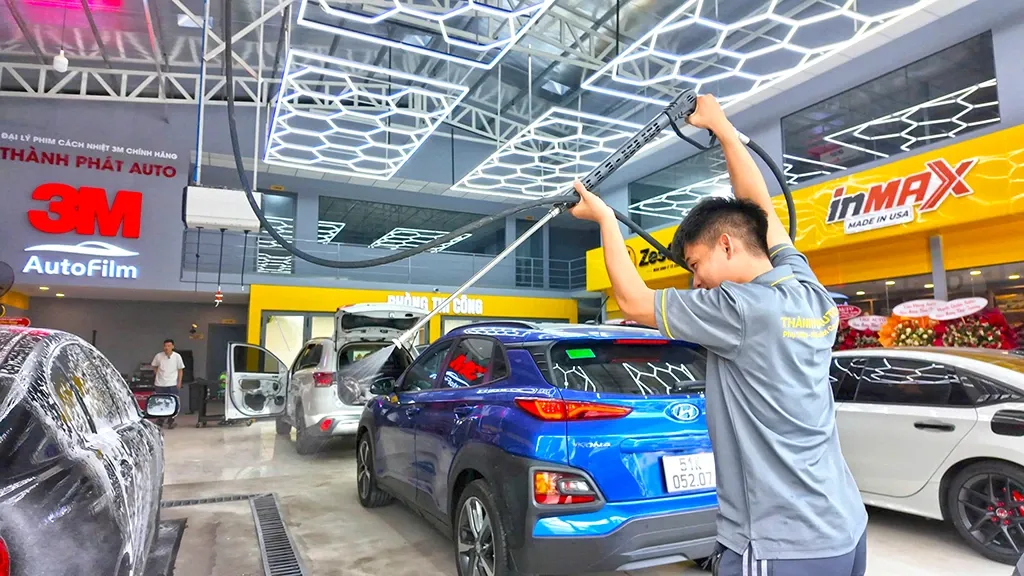 Hình ảnh cách âm chống ồn ô tô tại TP.HCM