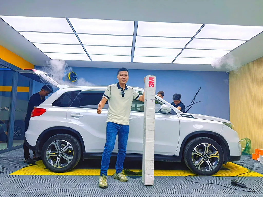 Dán vật liệu cách âm chống ồn cho ô tô